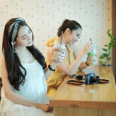 Myplace@Surat Hotel Сурат Тхани Екстериор снимка