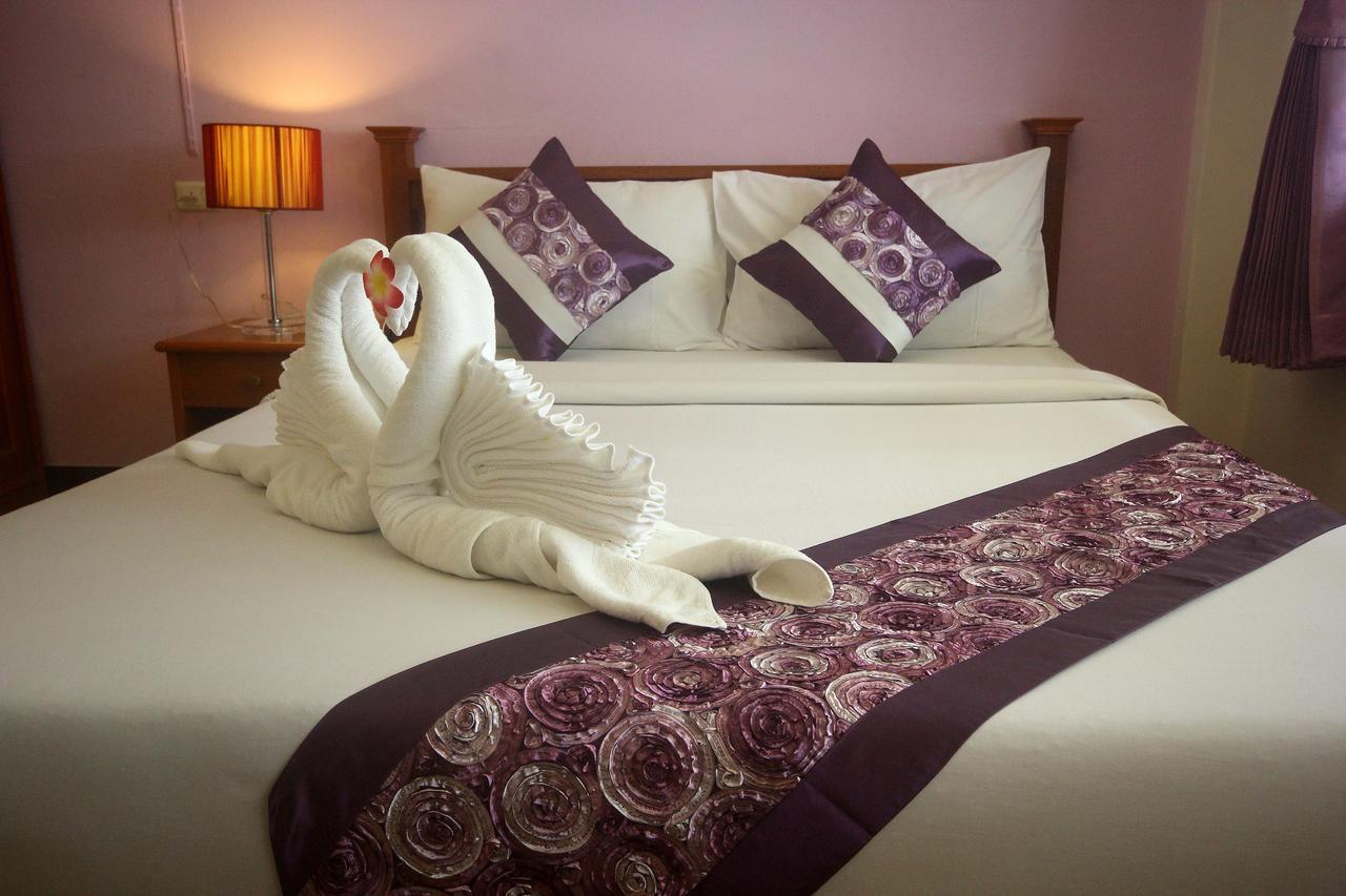 Myplace@Surat Hotel Сурат Тхани Екстериор снимка