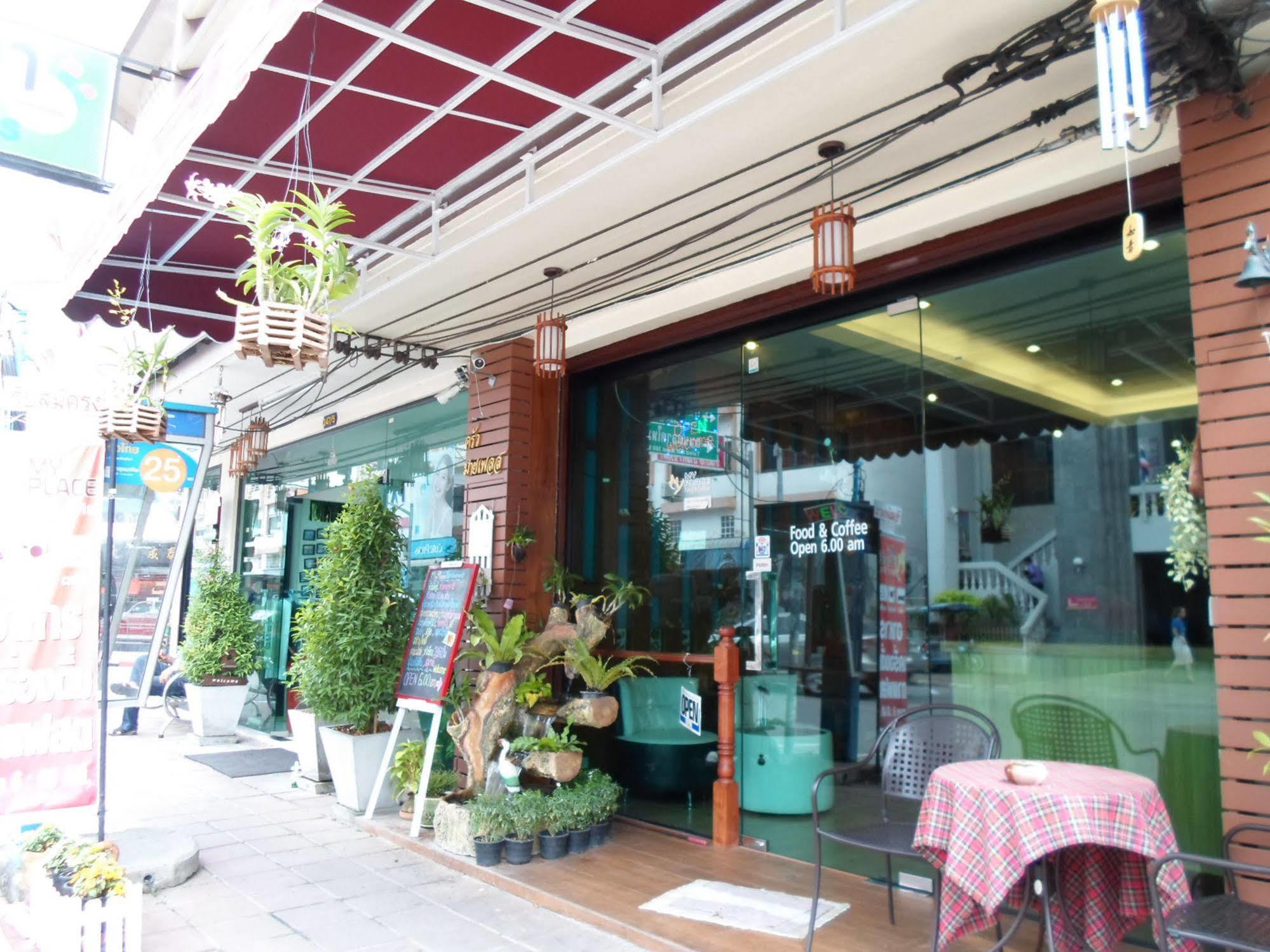 Myplace@Surat Hotel Сурат Тхани Екстериор снимка