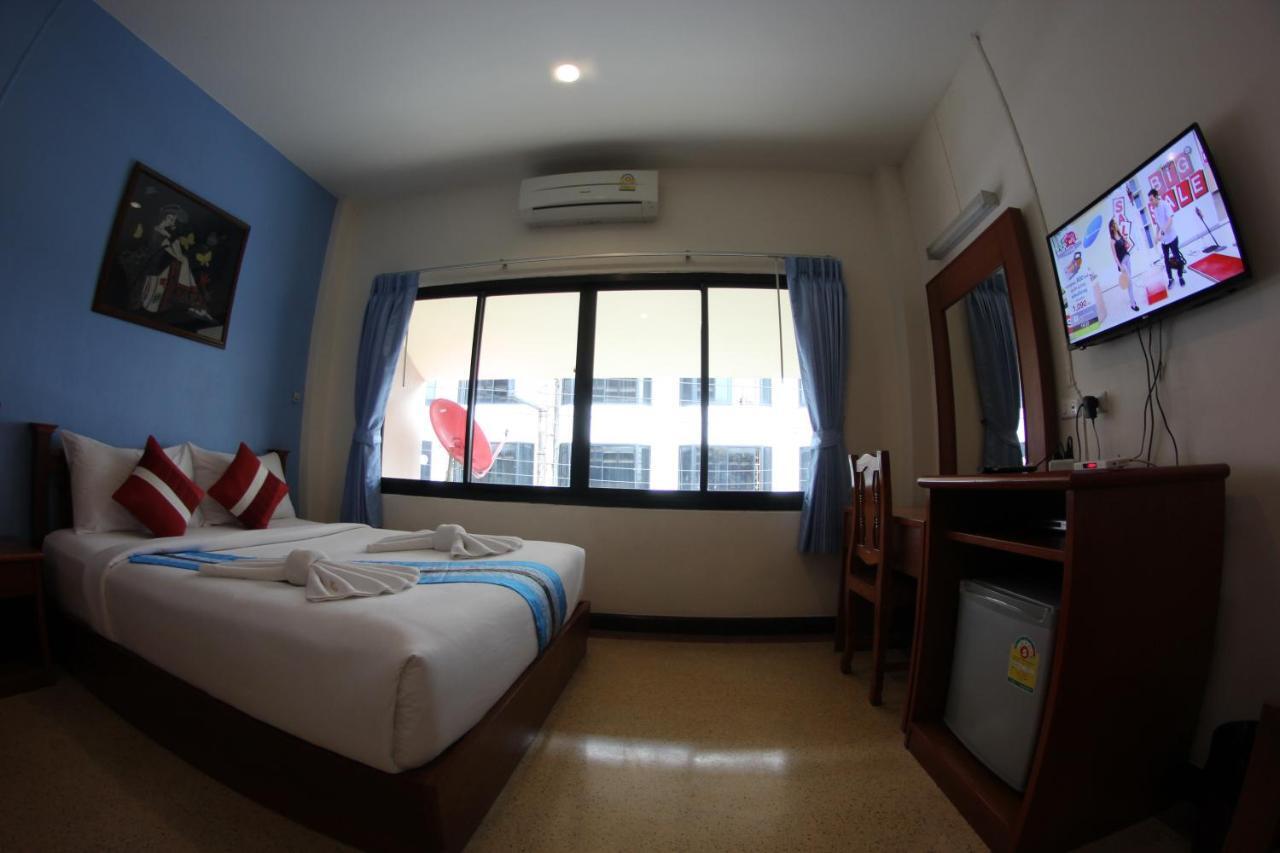 Myplace@Surat Hotel Сурат Тхани Екстериор снимка