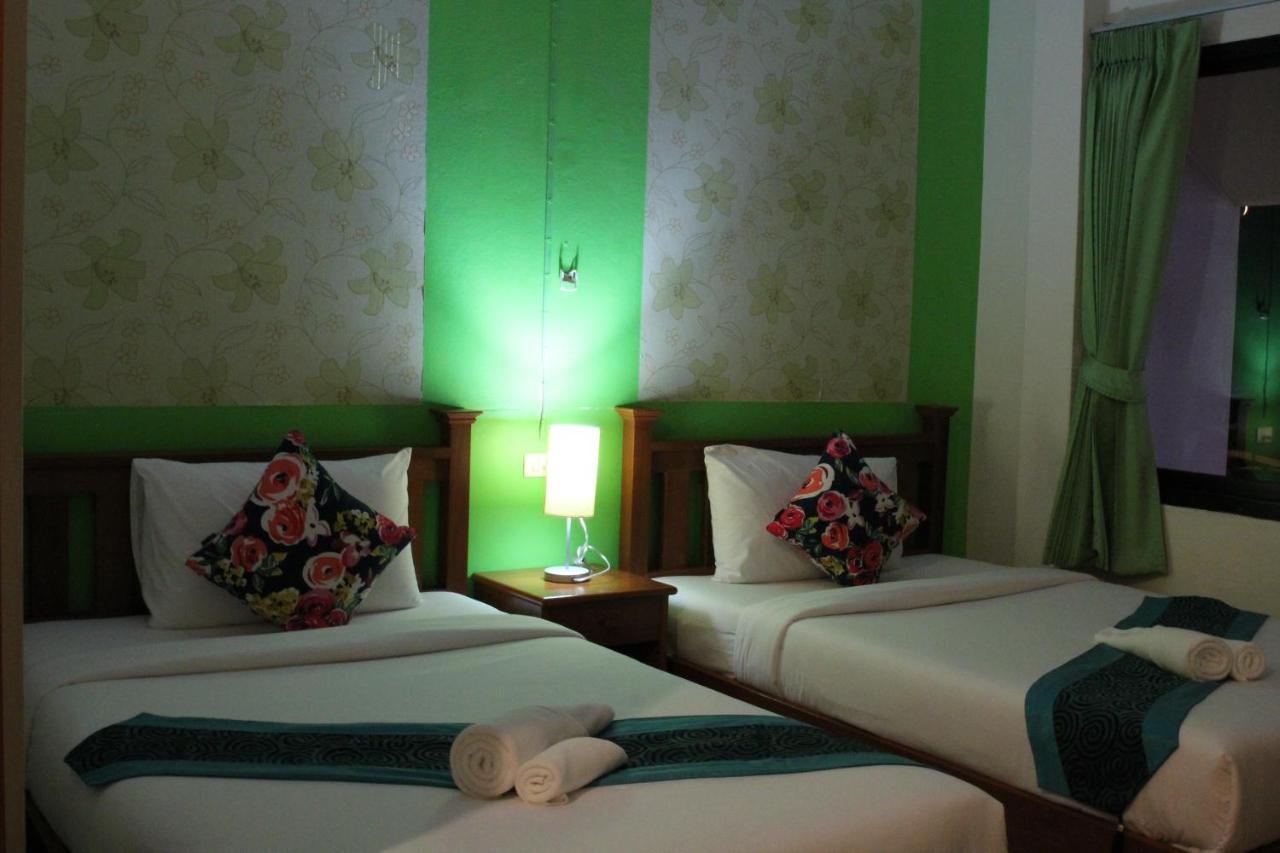 Myplace@Surat Hotel Сурат Тхани Екстериор снимка